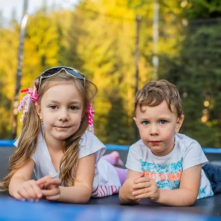 A štúdiá Miroslav *