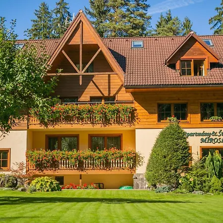 A Studia Miroslav Apartment *