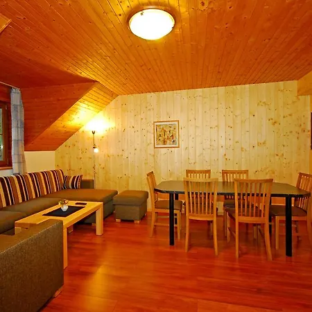 A štúdiá Miroslav Demanovska Dolina