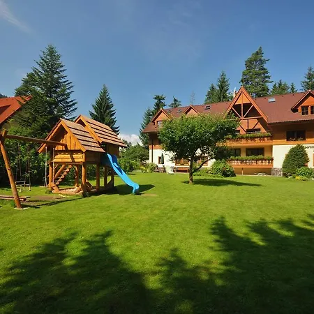 A štúdiá Miroslav