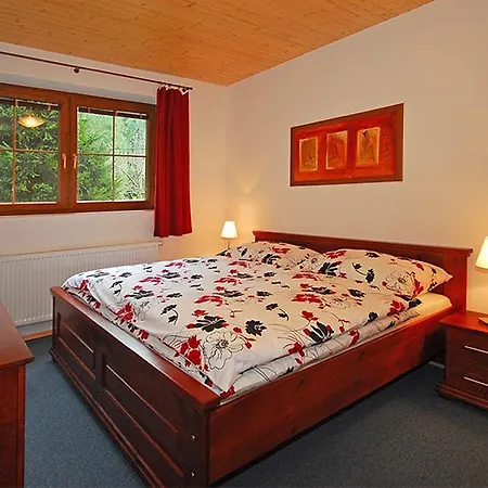 A Studia Miroslav Apartment